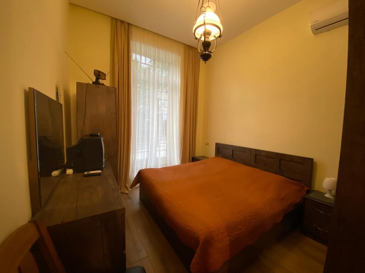 Nice Loft On Uznadze Street Tbilisi Esterno foto